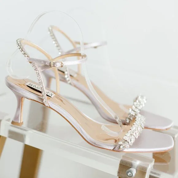 Badgley Mischka Kenya Lavender Satin Kitten Heel Women's 9.5 - Picture 1 of 14